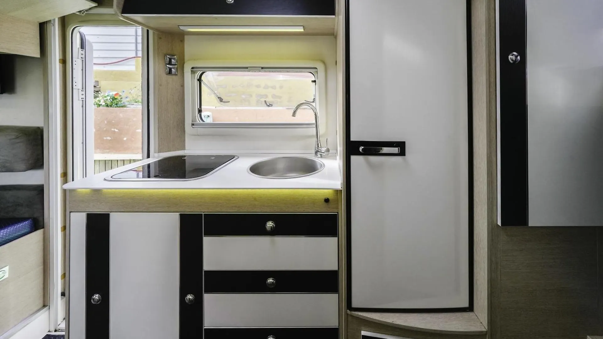 Autocaravana Cerca De Barcelona Montcada i Reixac Spain