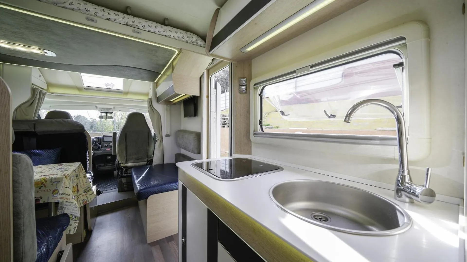 Autocaravana Cerca De Barcelona Montcada i Reixac 0*,  Spain